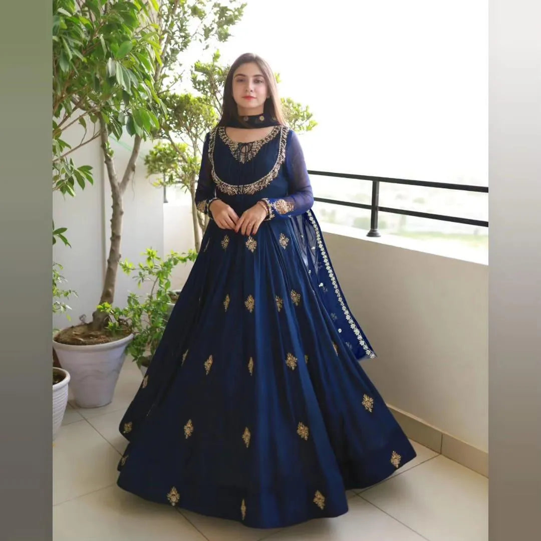 3 Pcs Women's Stitched Organza Embroidered Maxi Suit