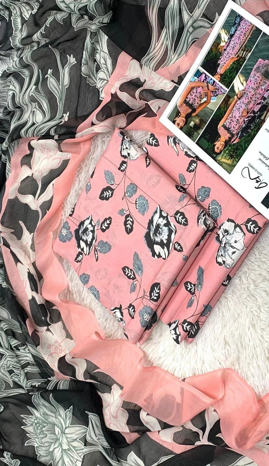 3 Pcs Women's Unstitched Printed Suit