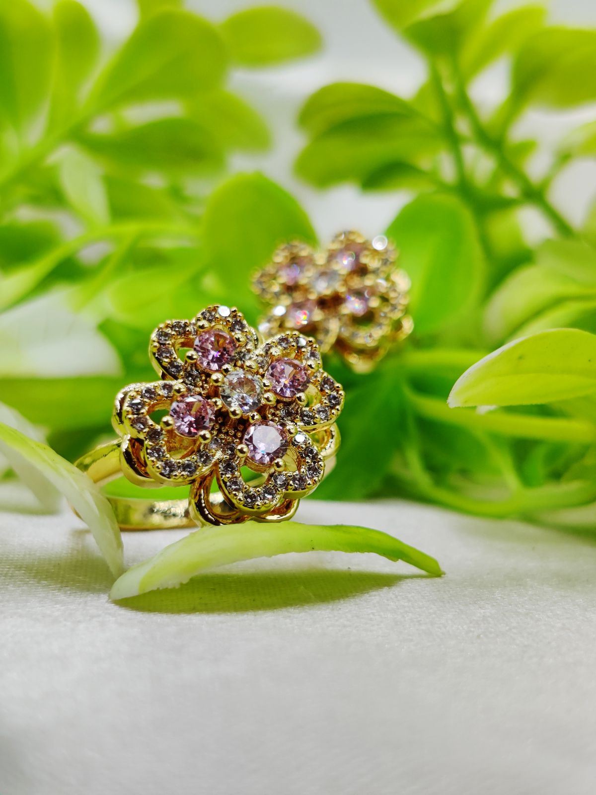 1 Piece Imported Elegant Moveable Floral Cluster Ring with Sparkling Zircon Detailing ?? | Luxurious Design Ring | Adjustable Ring | Ring For Girls & Women ? - Golden
