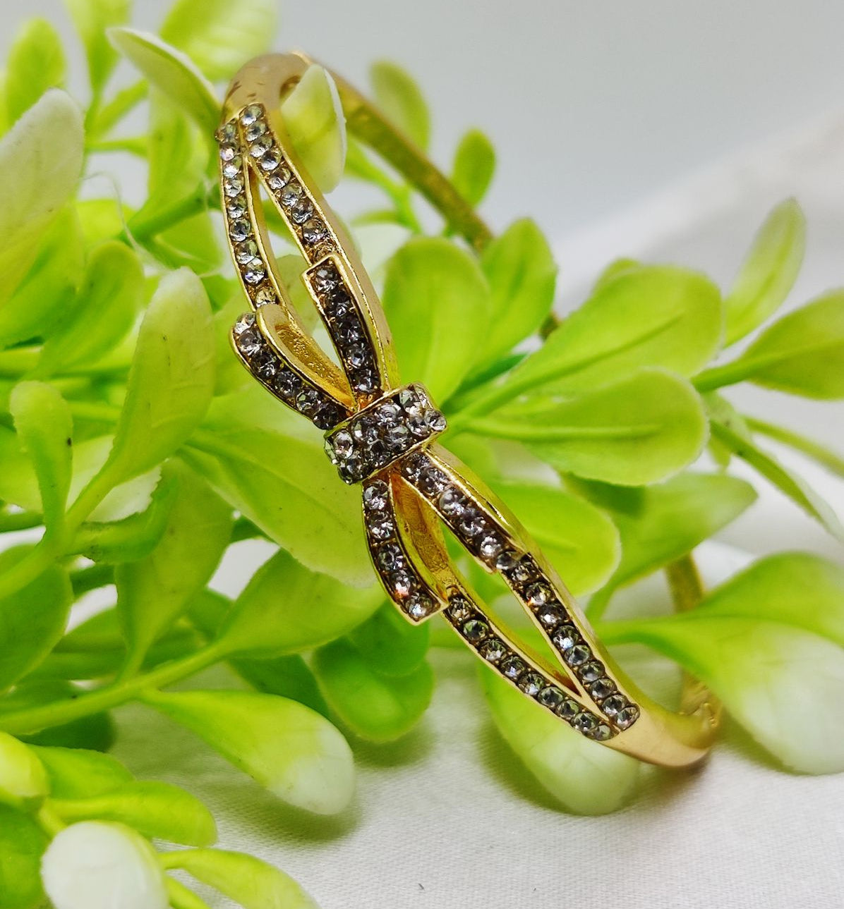 Imported Dazzling Imported Adjustable Bracelet – Imported Elegance | Best Quality Artificial Bracelet For Girls & Women | Bracelet For Every Occasion | Elegant Design - Bow Bracelet